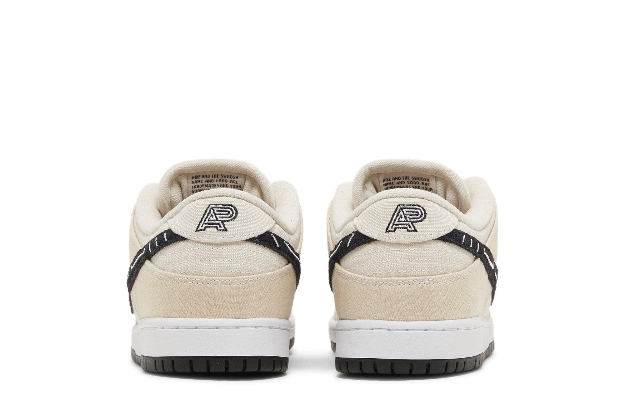 Nike SB Dunk Low Albino & Black &