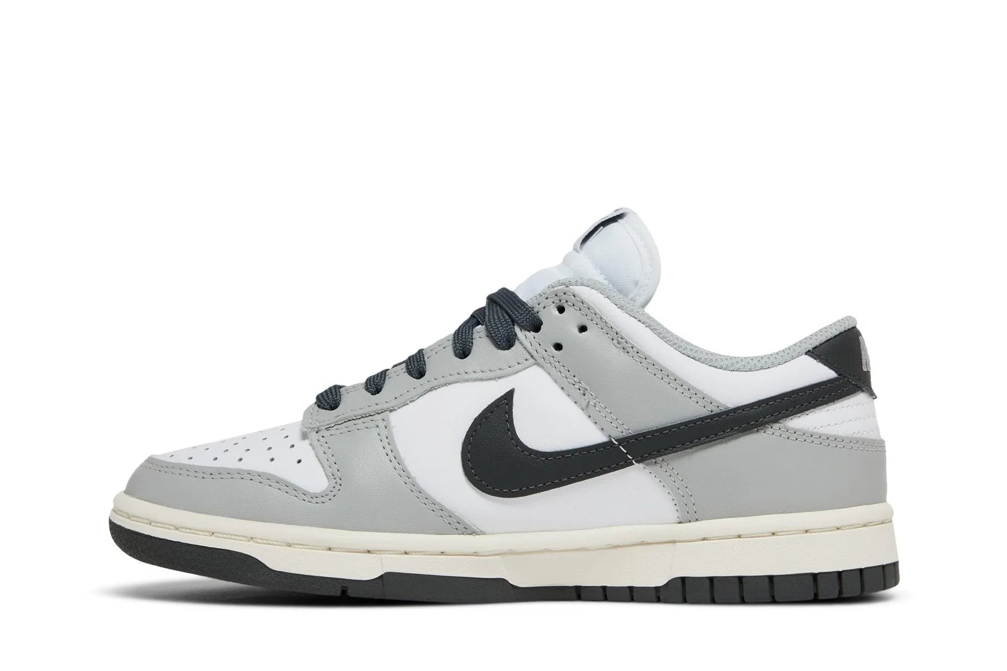 Nike Dunk Low Light Smoke Gray