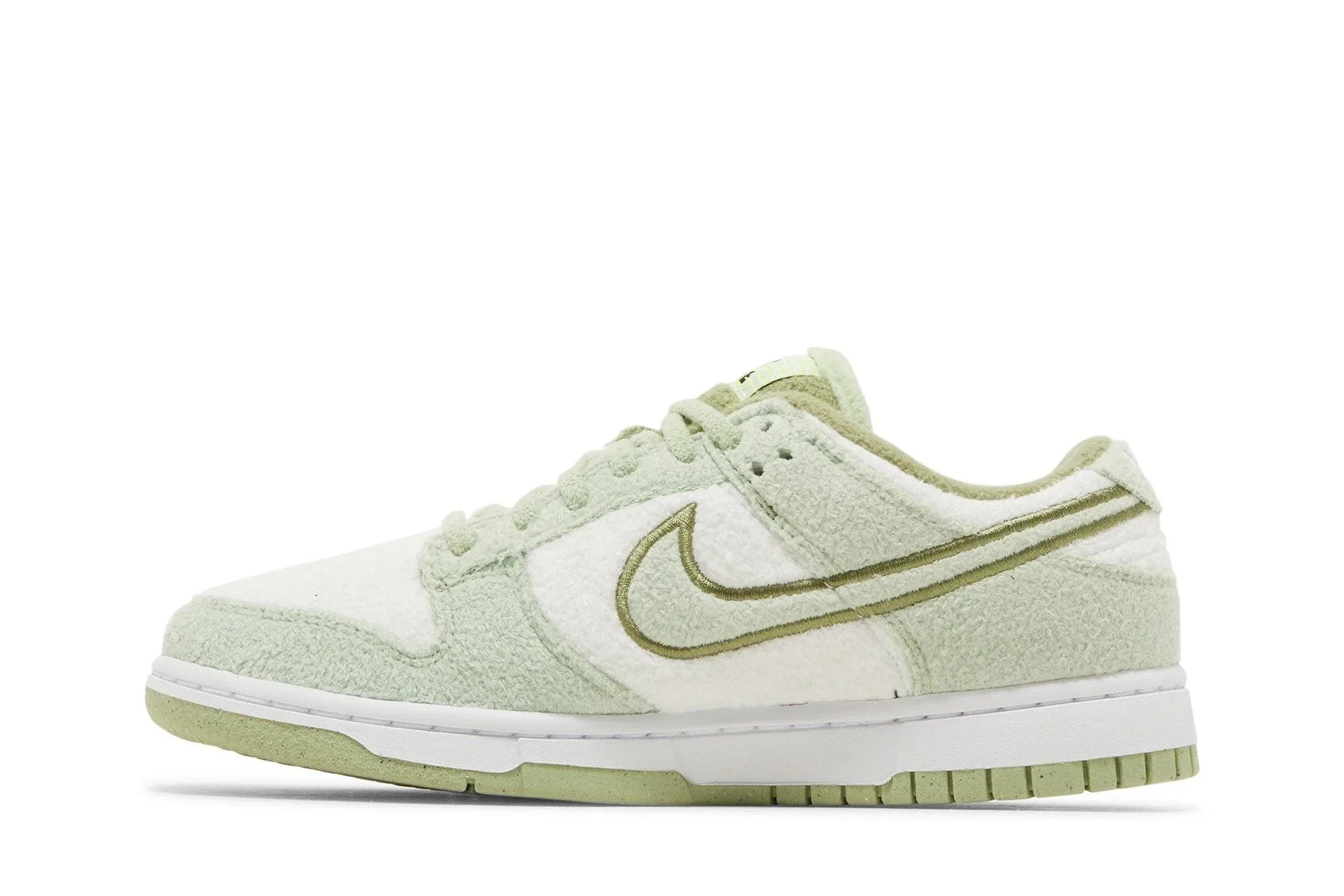 Nike Dunk Low SE Fleece Honeydew Green