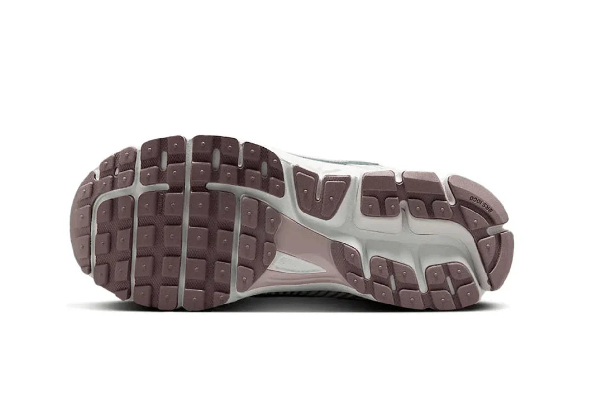 Nike Zoom Vomero 5 Metallic Silver Platinum Violet Silver/Violet