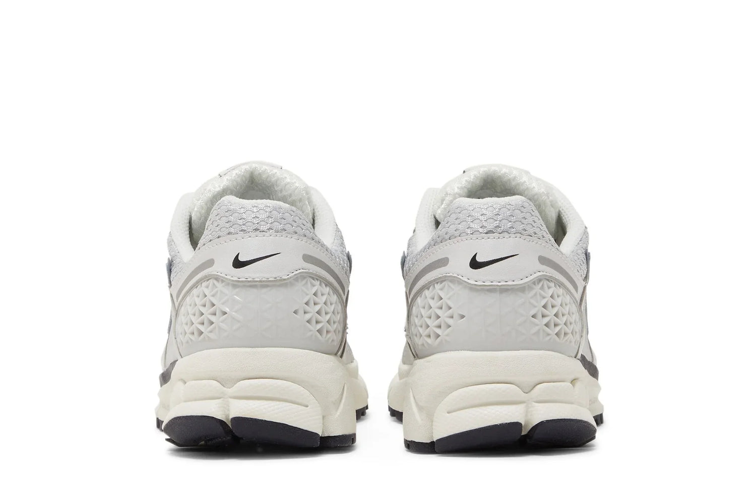 Nike Zoom Vomero 5 Photon Dust Metallic Silver Gray