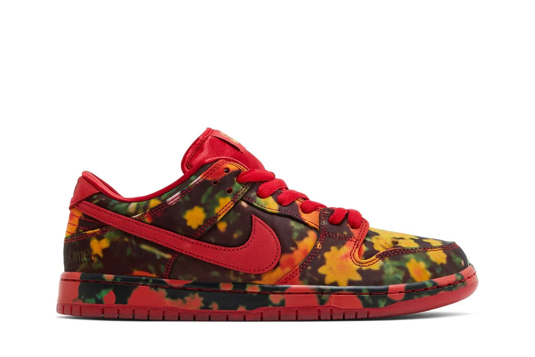 Nike Sb Dunk Low x The Wizard of OZ Poppy Field Red