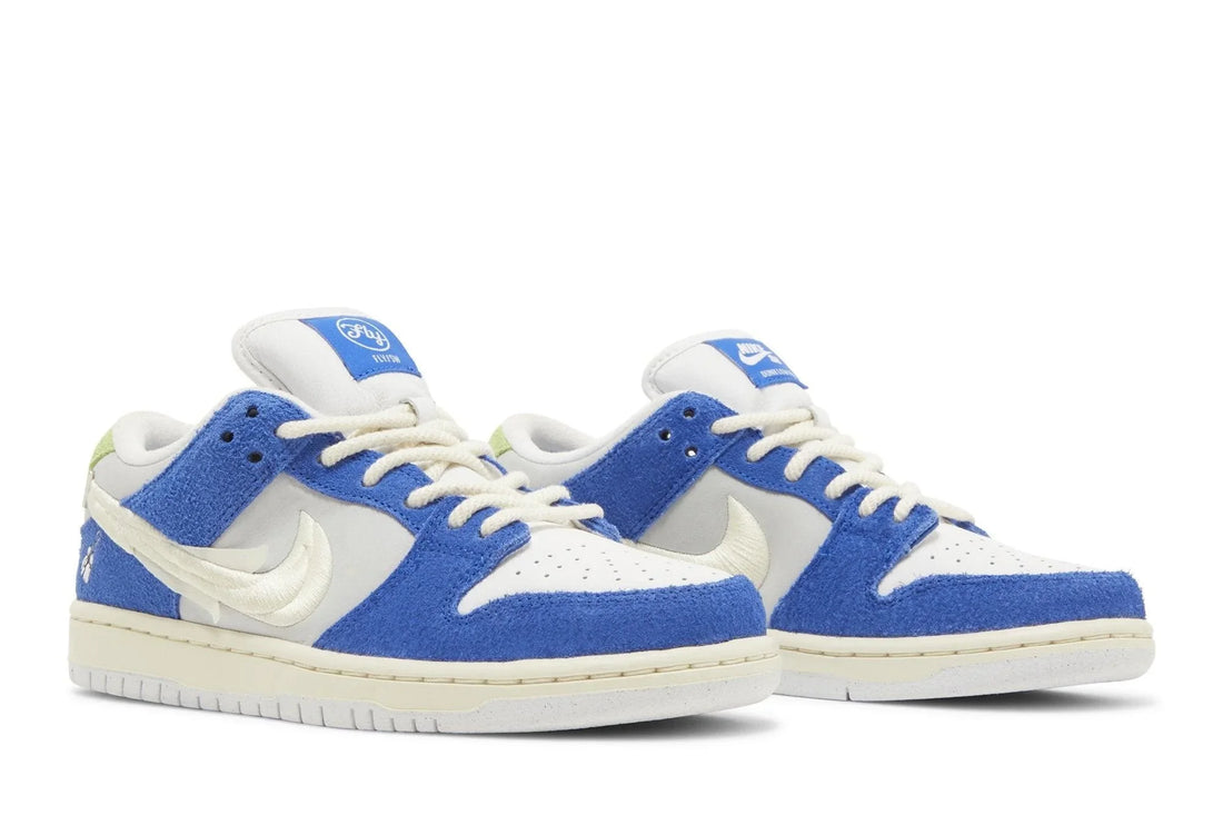 Fly Streetwear x Dunk Low Pro SB &