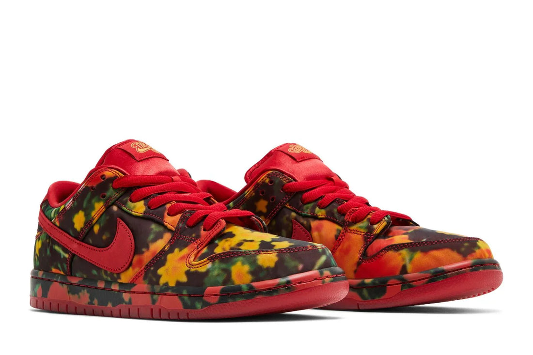 Nike Sb Dunk Low x The Wizard of OZ Poppy Field Red