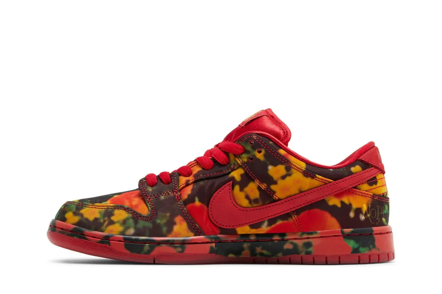 Nike Sb Dunk Low x The Wizard of OZ Poppy Field Red