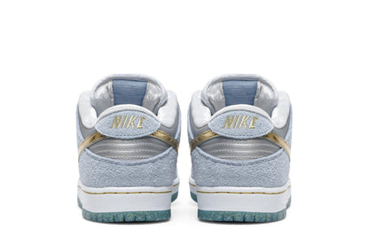 Sean Cliver x Dunk Low SB Holiday Special Bleu