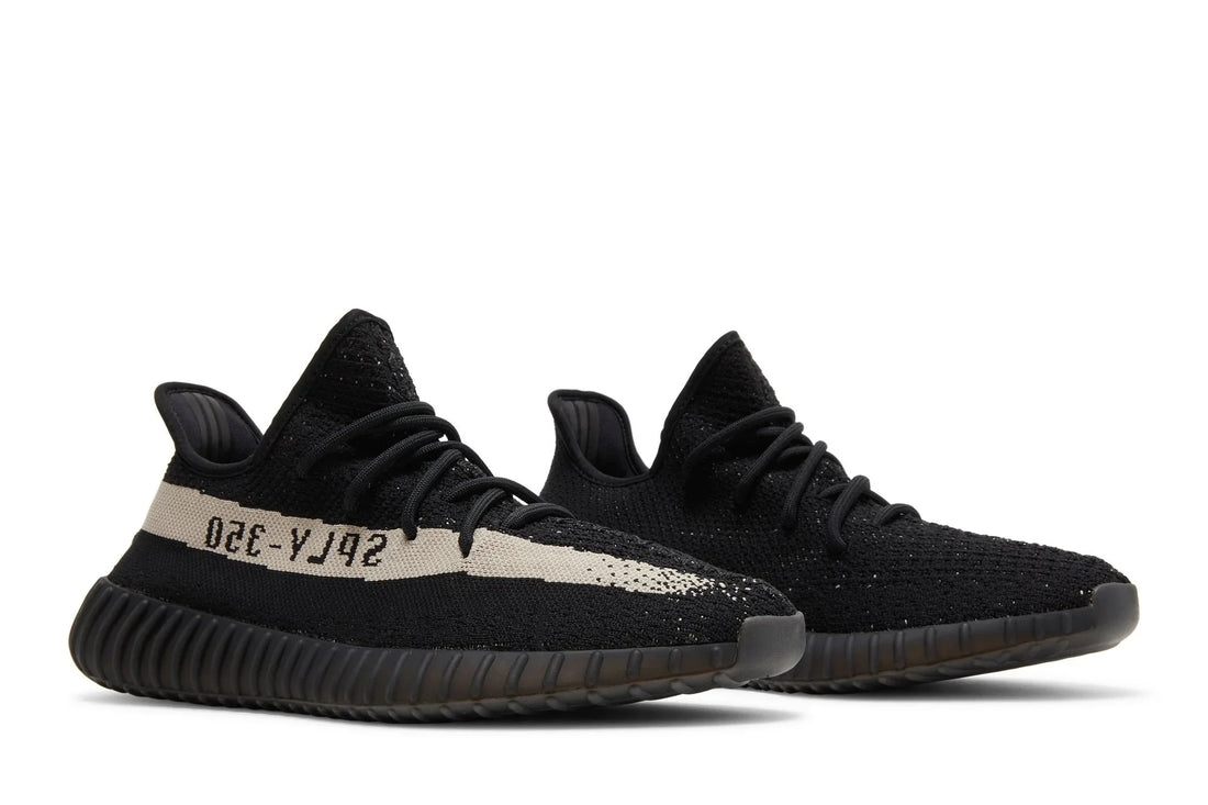 Yeezy Boost 350 V2 Oreo Black